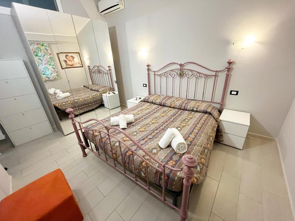 Apartment Taormina Center, Via Celestino Penna 6 Bagian luar foto