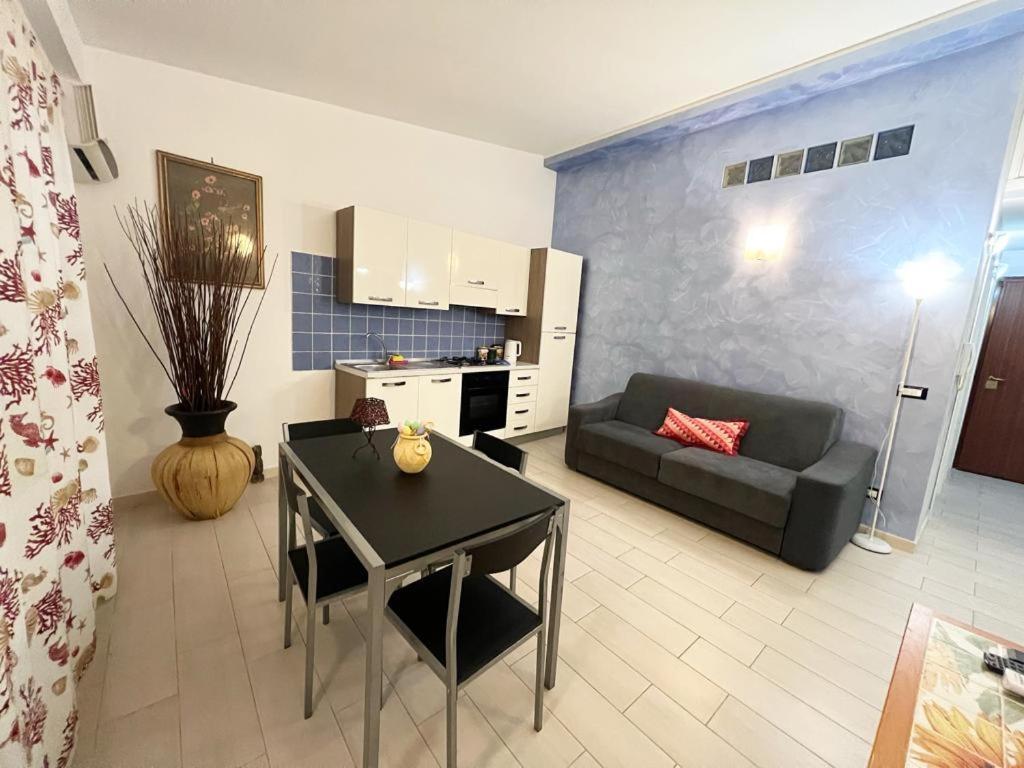 Apartment Taormina Center, Via Celestino Penna 6 Bagian luar foto